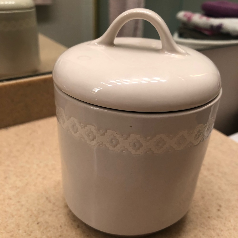 Hearth and Hand with magnolia